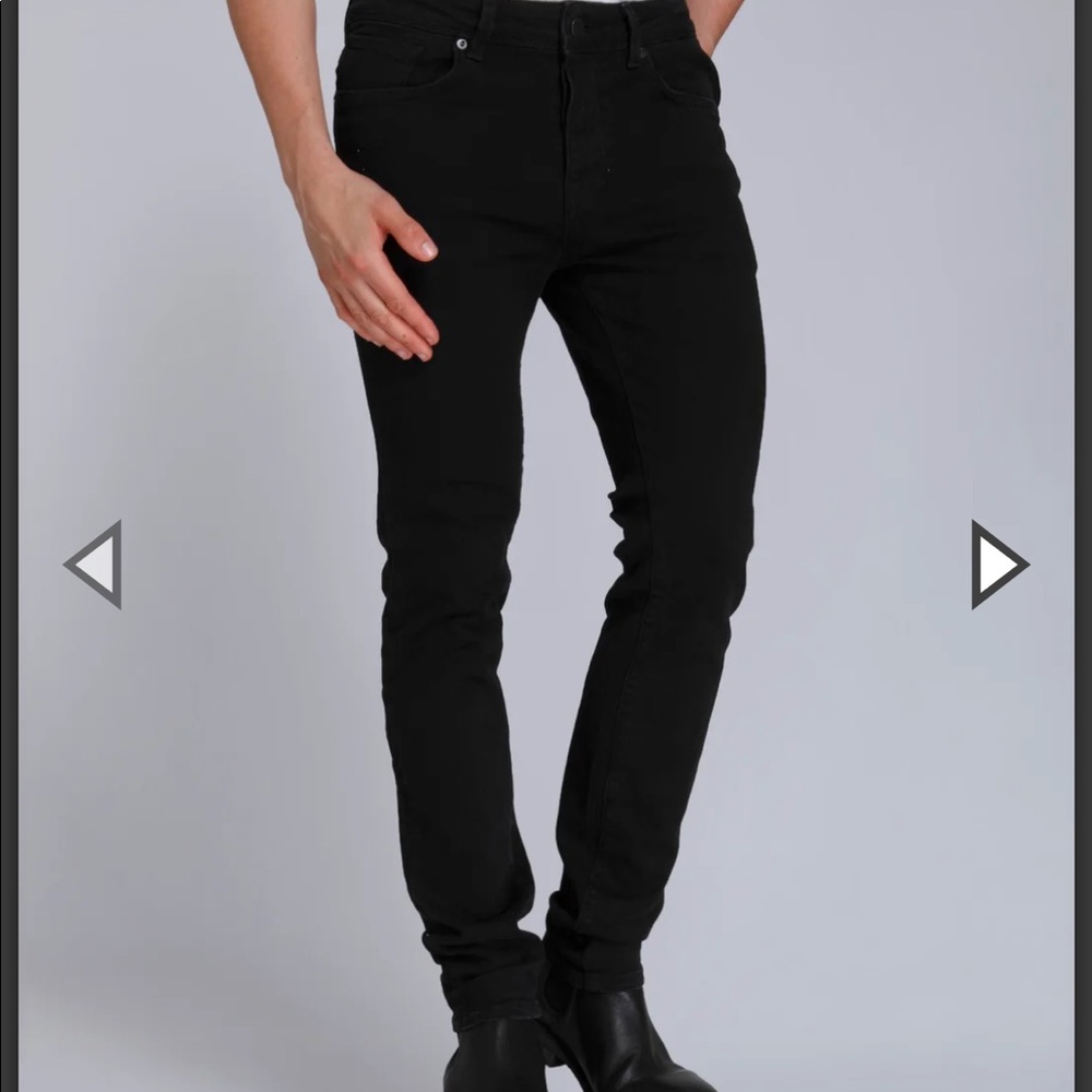 Black Skinny Jeans